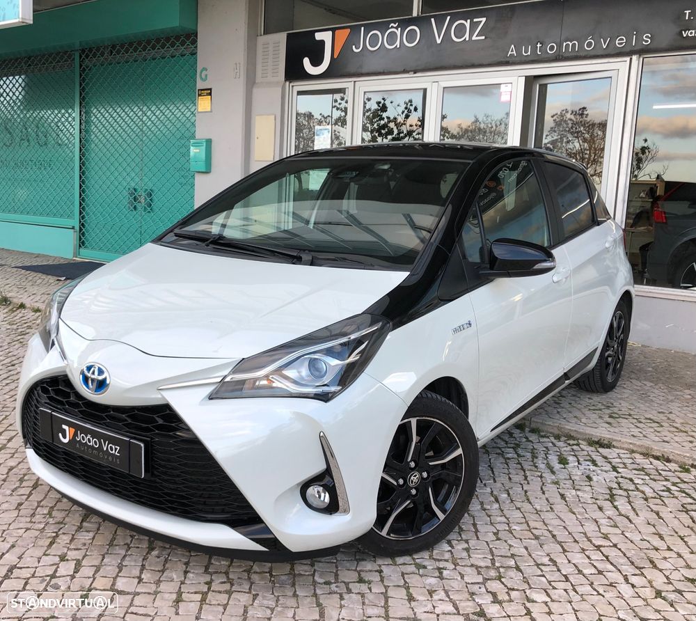 Toyota Yaris 1.5 HSD Square Collec.White - 2