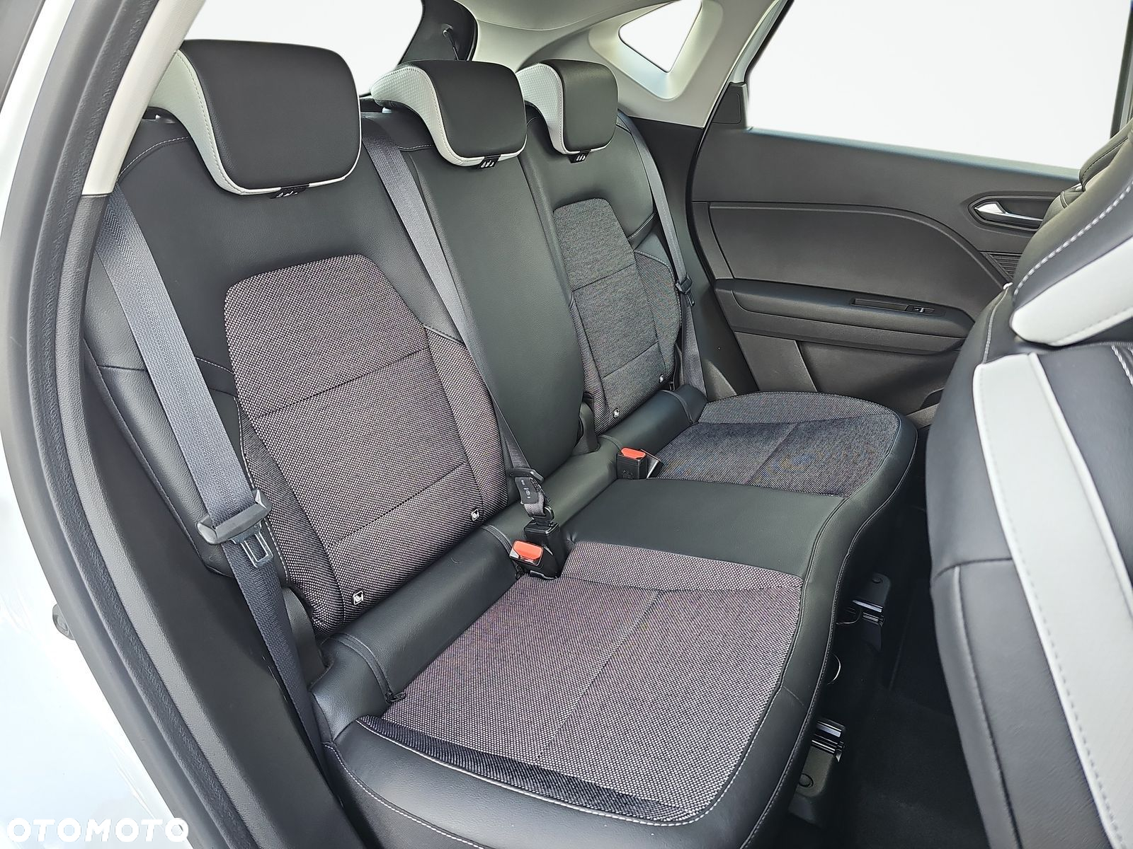 Renault Captur 1.0 TCe Intens - 25