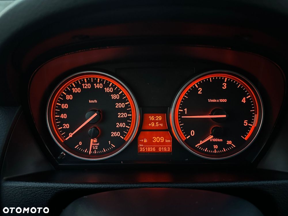 BMW X1 sDrive20d - 31