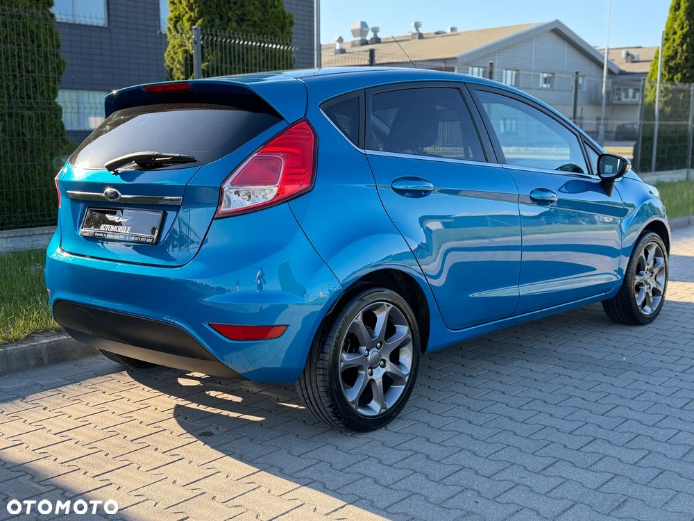 Ford Fiesta 1.0 EcoBoost Titanium - 32