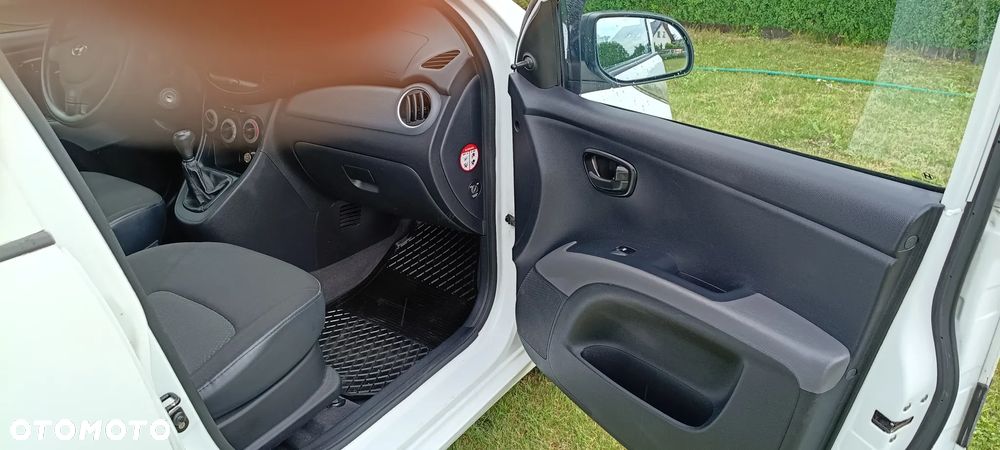 Hyundai i10 1.1 Edition 20 - 13