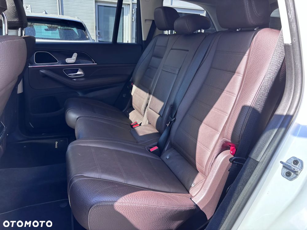 Mercedes-Benz GLS - 15
