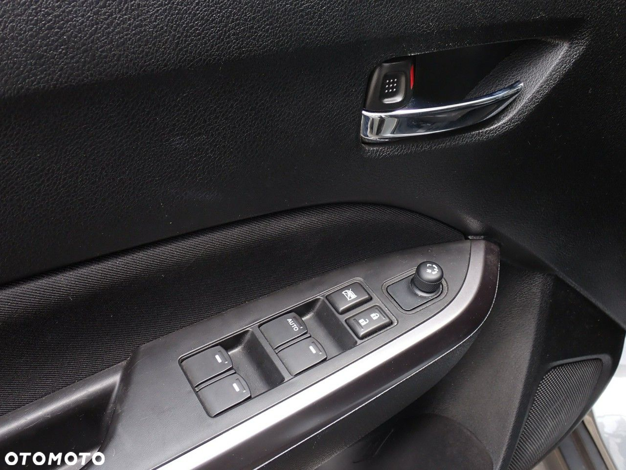 Suzuki Vitara - 23