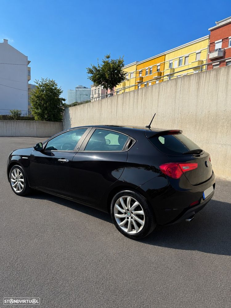 Alfa Romeo Giulietta 1.6 JTDM Super - 4