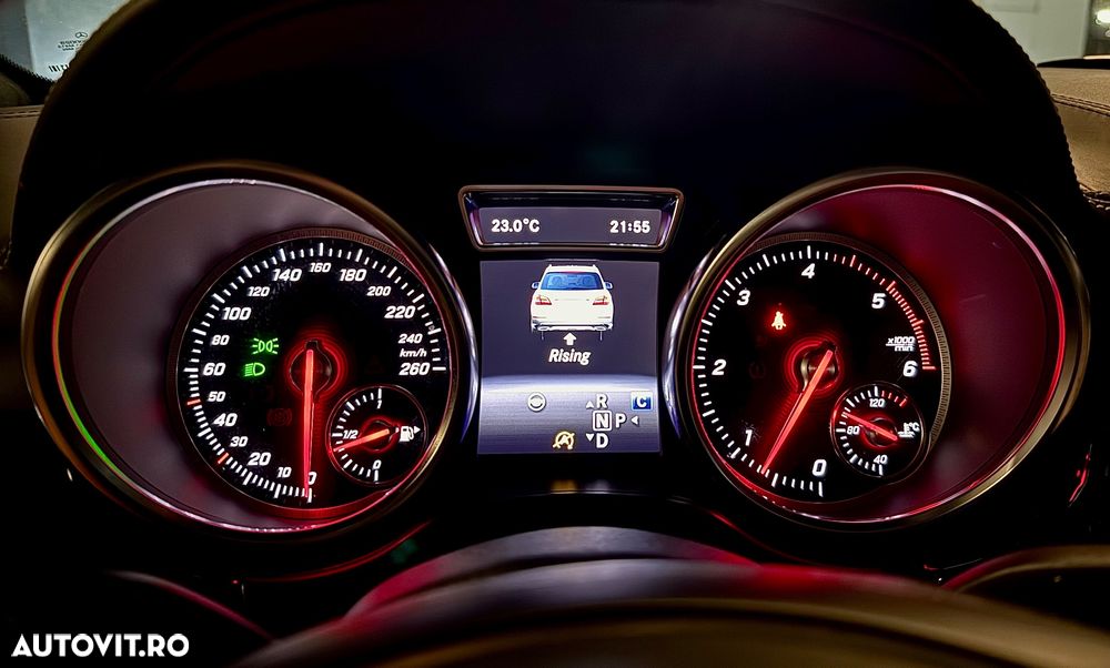 Mercedes-Benz GLS - 33