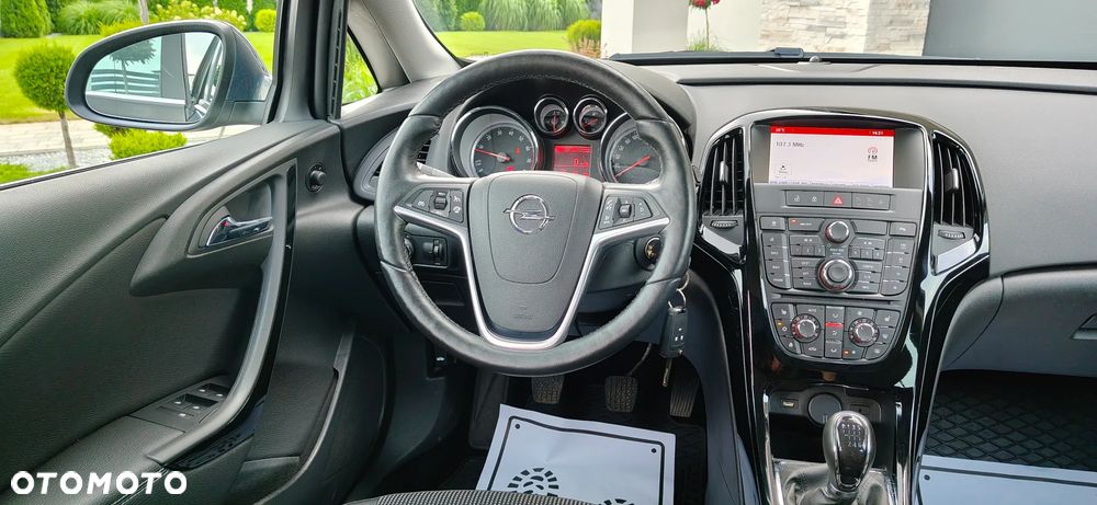 Opel Astra 1.6 ECOTEC DI Turbo ecoFLEX St Exklusiv - 17