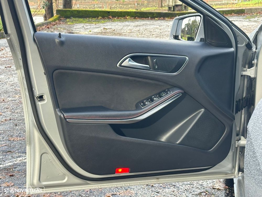 Mercedes-Benz A 180 d AMG Line - 6