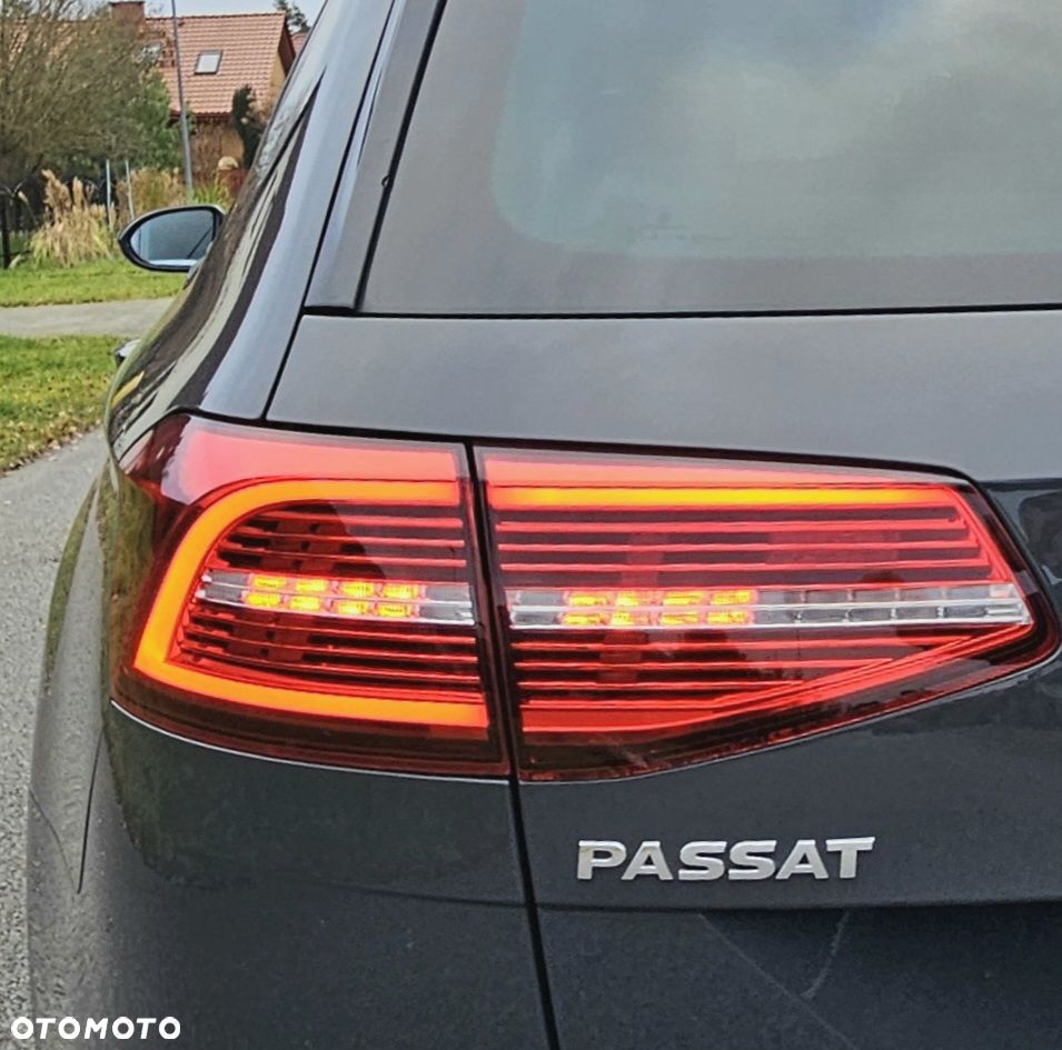 Volkswagen Passat 2.0 TDI (BlueMotion Technology) DSG Highline - 11