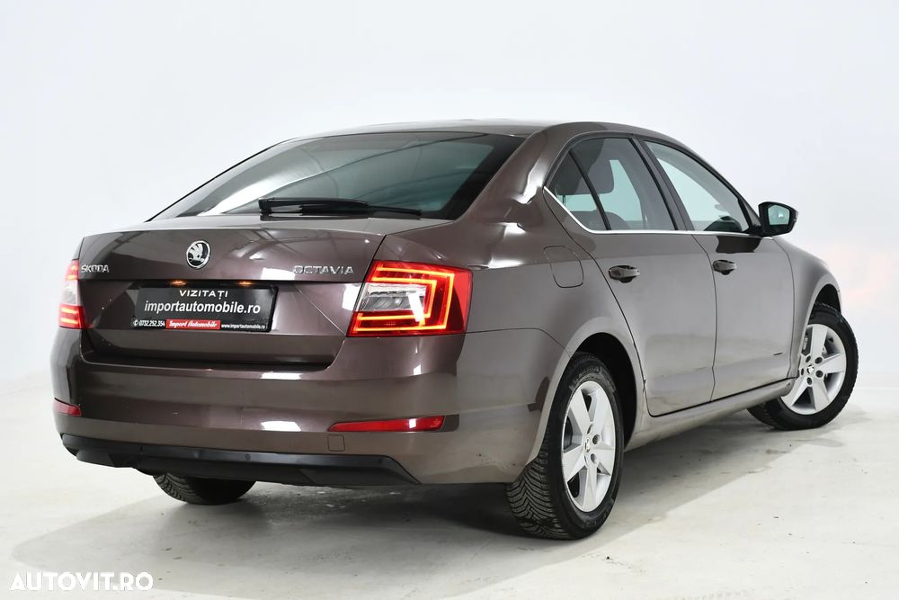 Skoda Octavia - 3