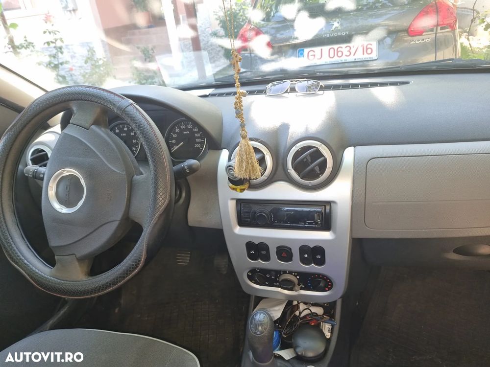 Dacia Sandero 1.2 MPI Preference - 2