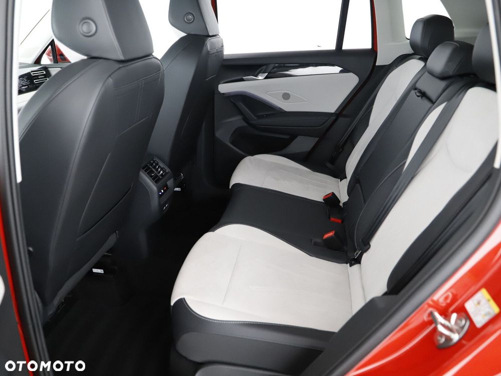 Volkswagen Tiguan - 8