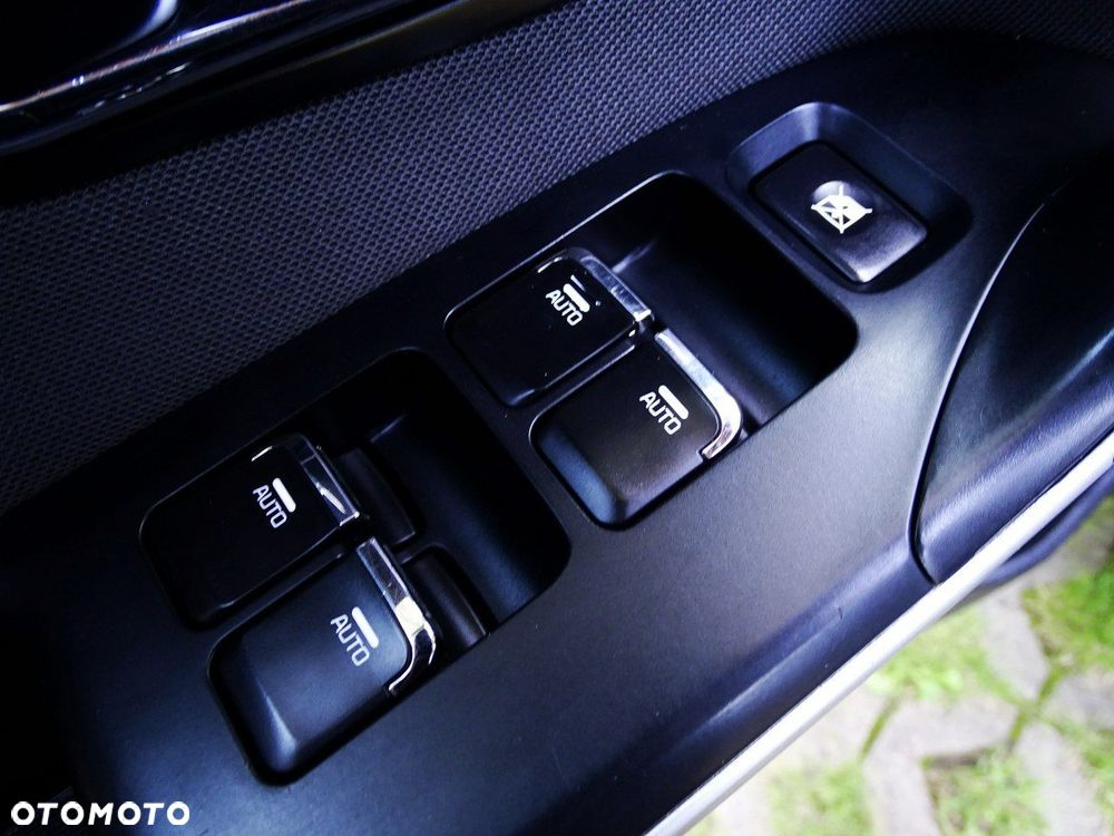 Kia Ceed - 21