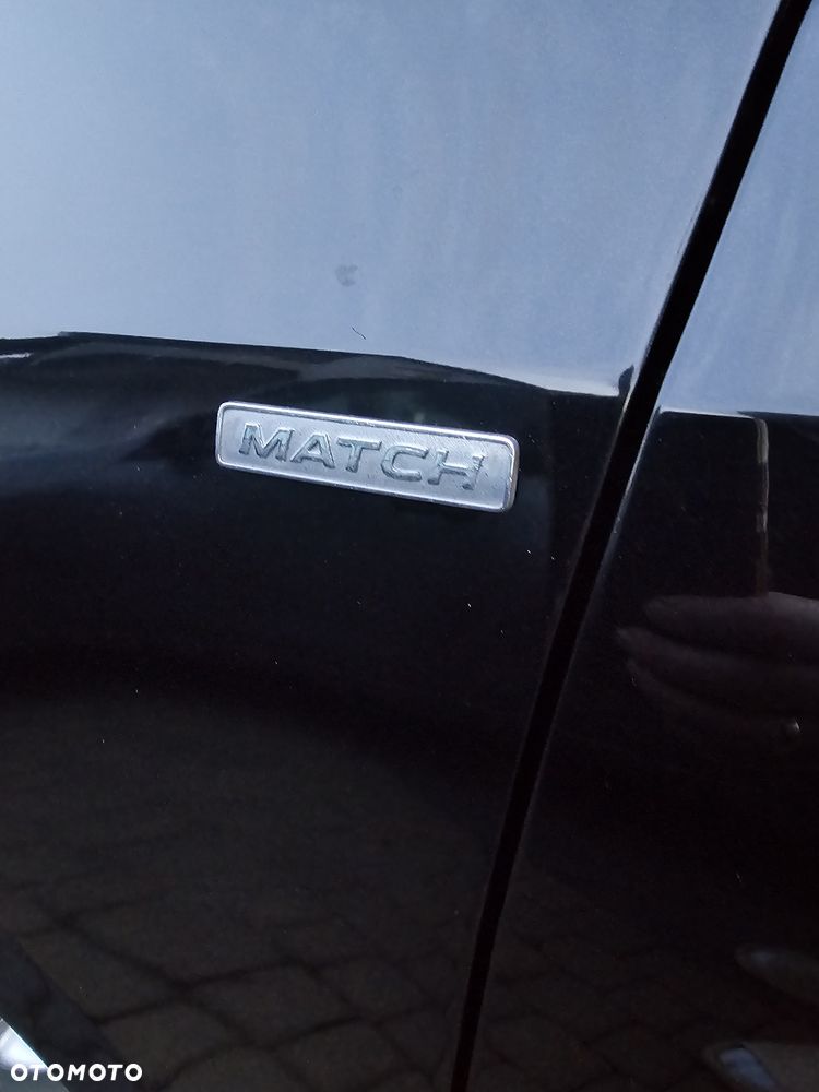 Volkswagen Golf 1.6 TDI DPF BlueMotion Technology MATCH - 6