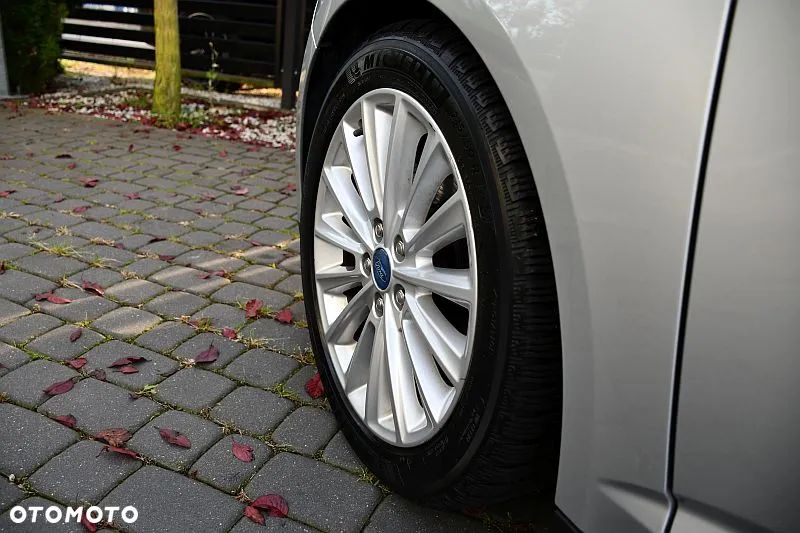 Ford C-MAX 2.0 TDCi Start-Stop-System Titanium - 31