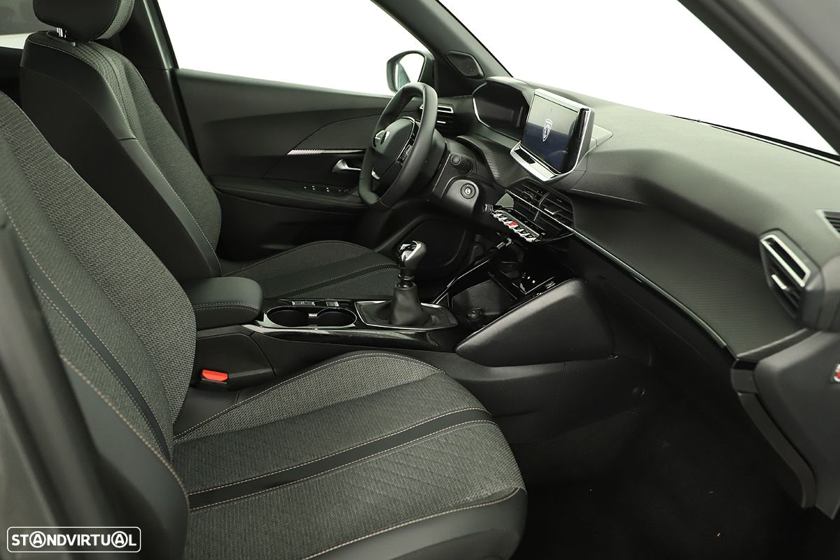 Peugeot 2008 1.2 PureTech Allure - 21