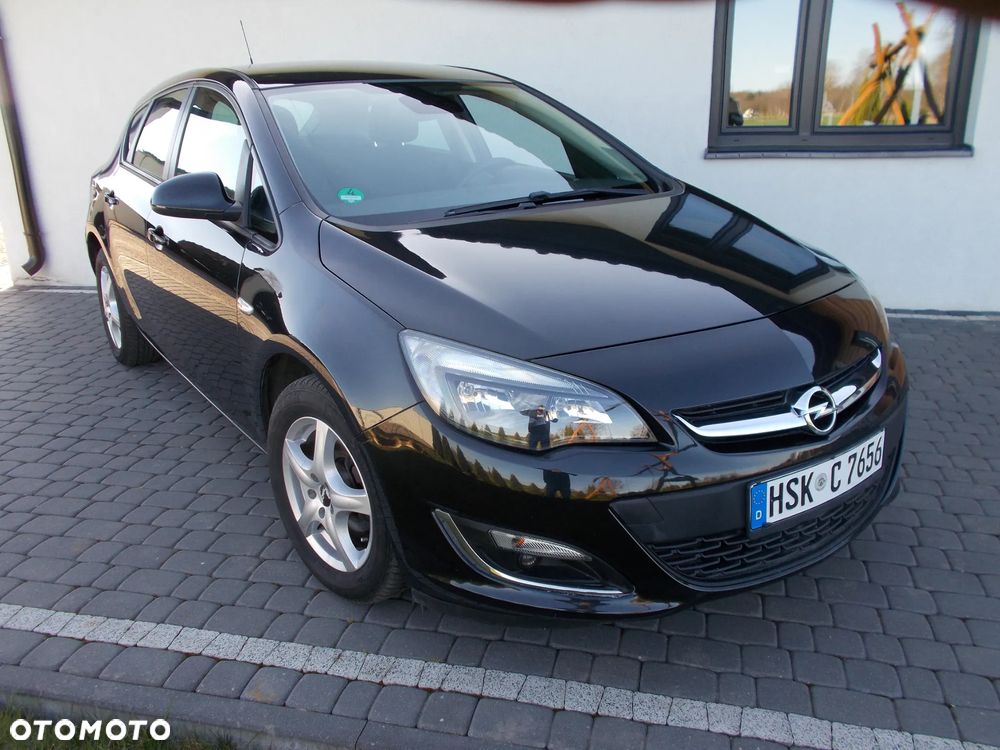 Opel Astra IV 1.4 T Cosmo - 1
