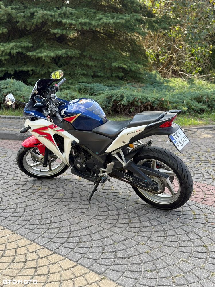 Honda CBR - 4