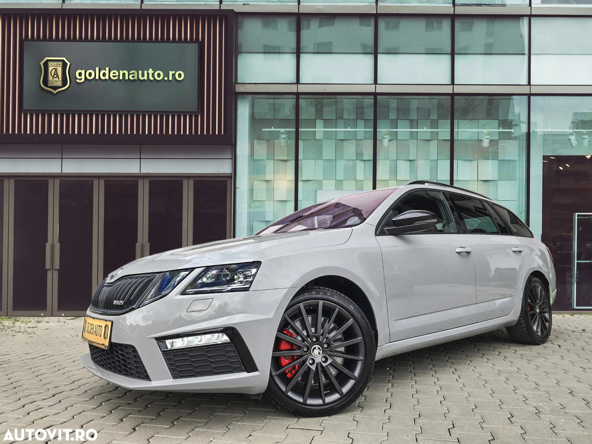 Skoda Octavia Combi 2.0 TSI DSG RS 245 - 13
