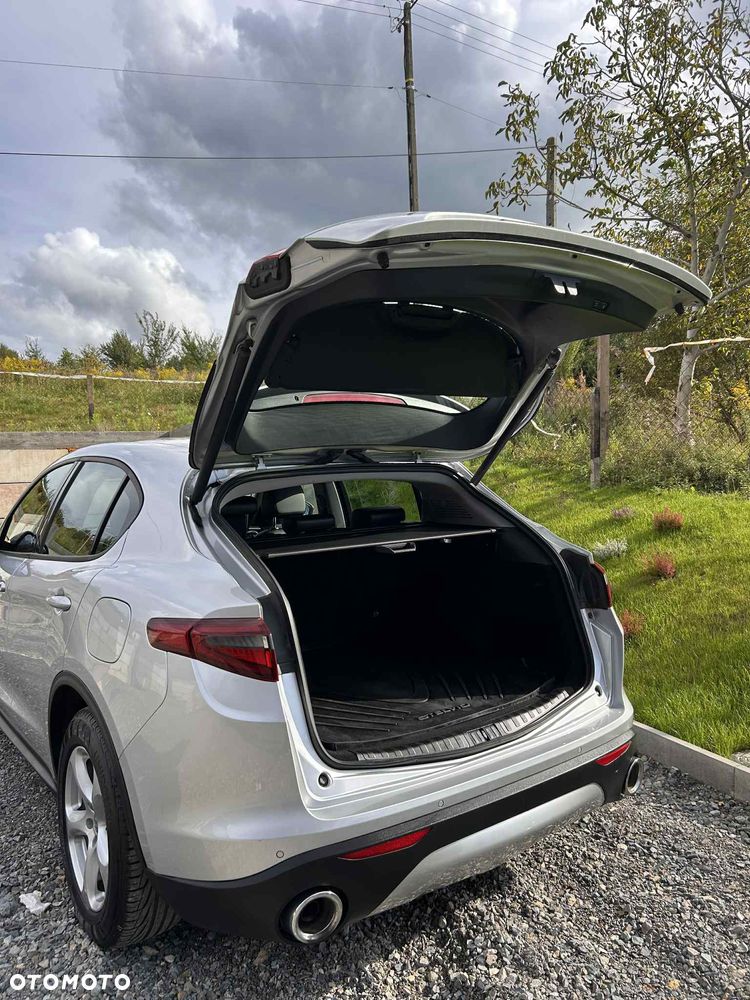 Alfa Romeo Stelvio 2.2 JTDM - 24