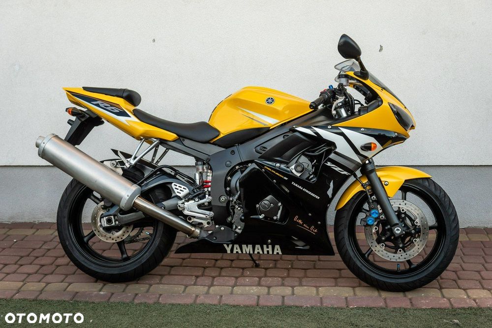 Yamaha R6 - 3