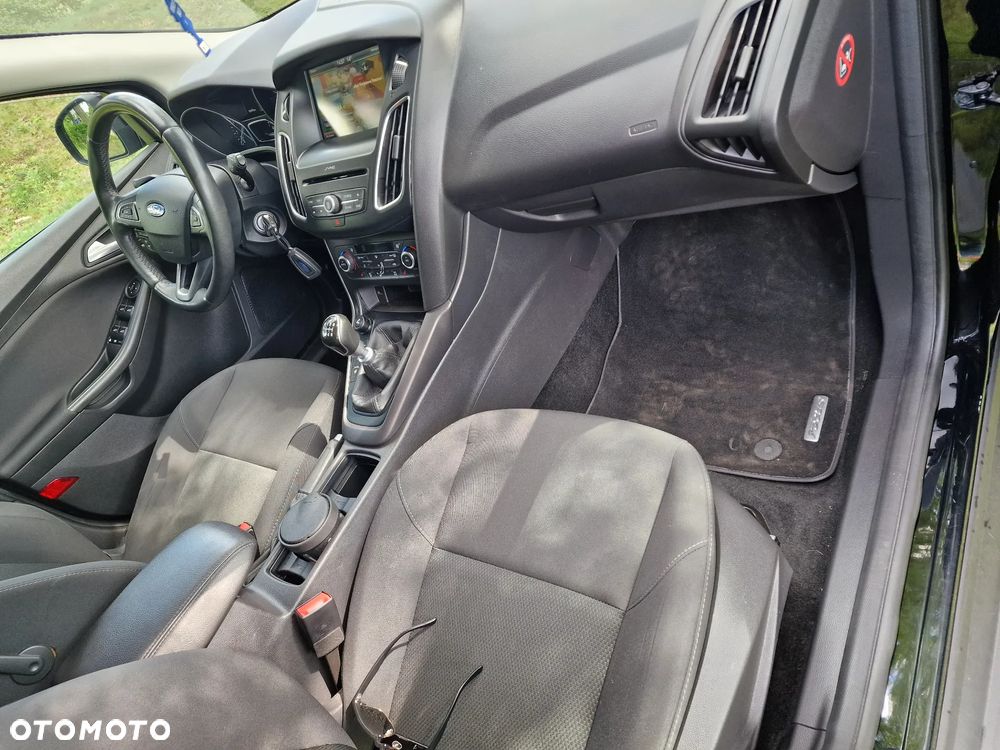Ford Focus 1.0 EcoBoost Titanium - 13