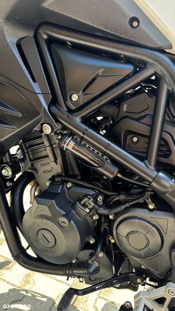 Benelli TRK 502X - 10