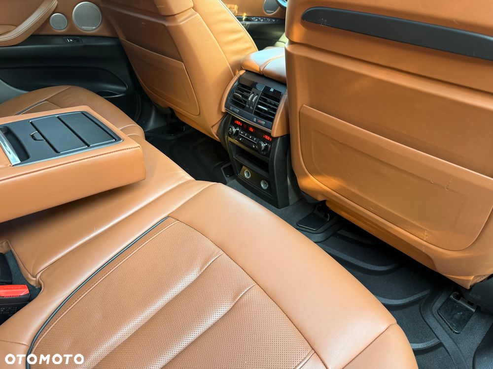 BMW X5 - 16