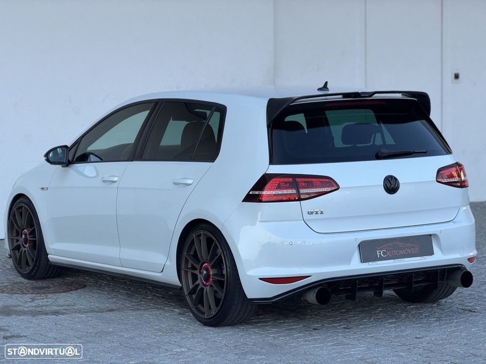 VW Golf 2.0 TSi GTi DSG - 18