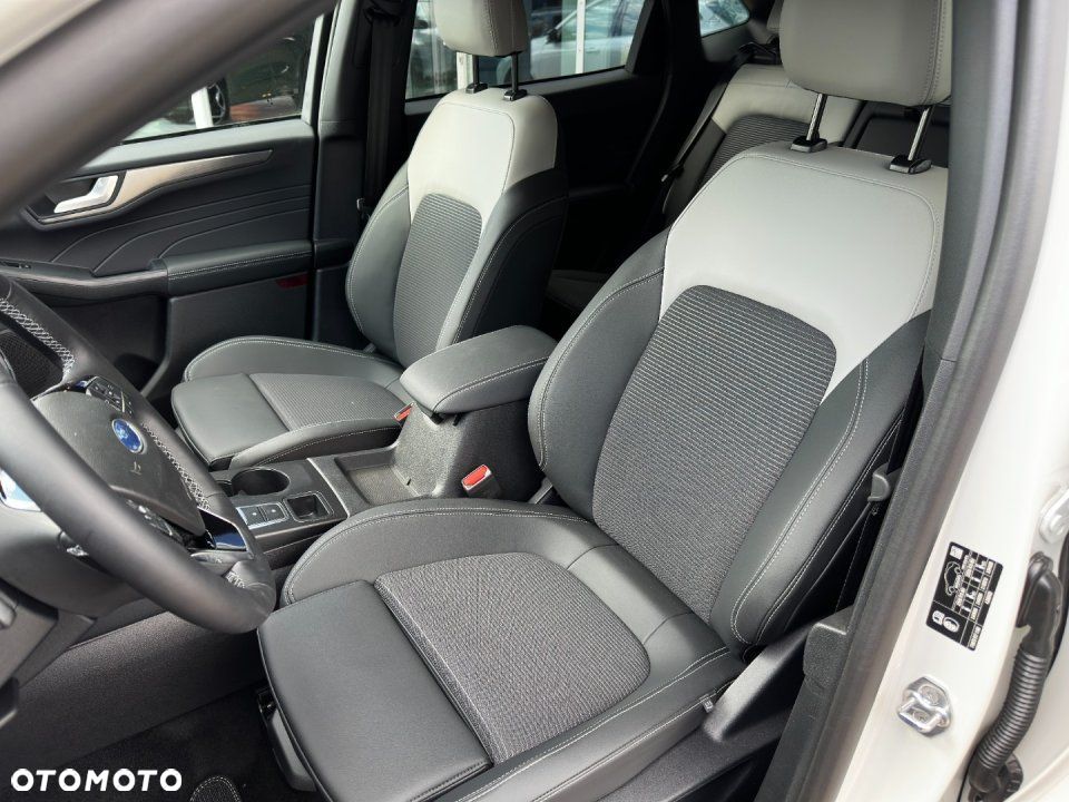Ford Kuga - 15
