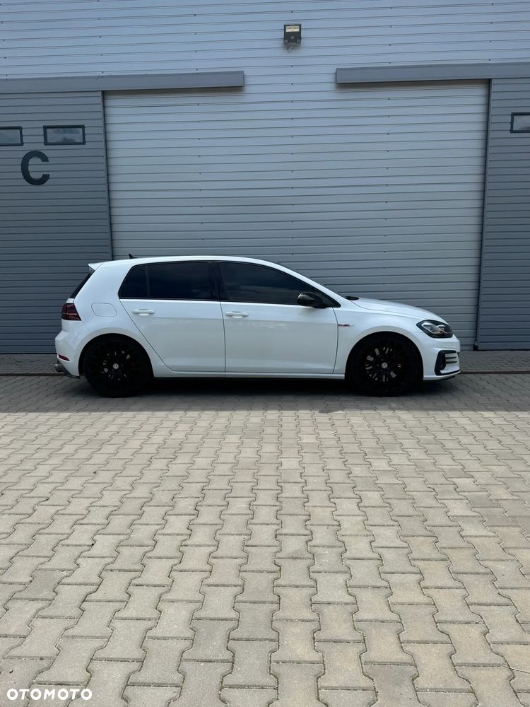 Volkswagen Golf - 3