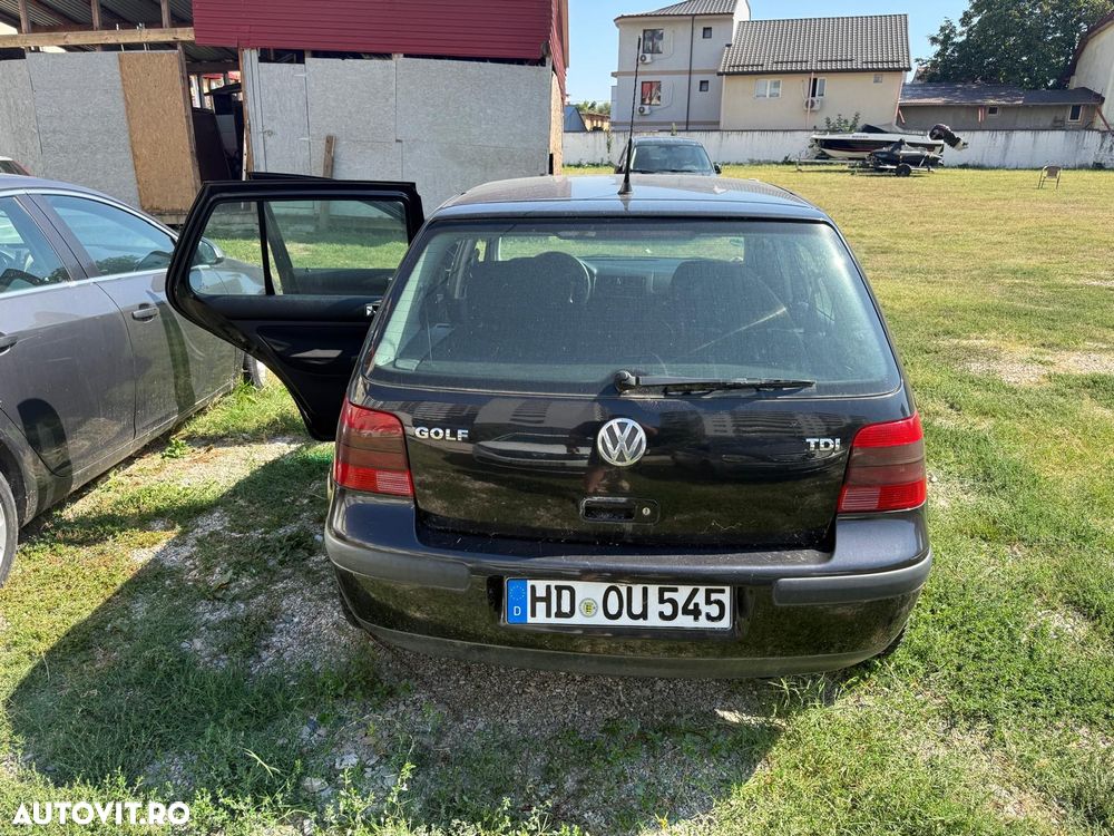 Volkswagen Golf - 4