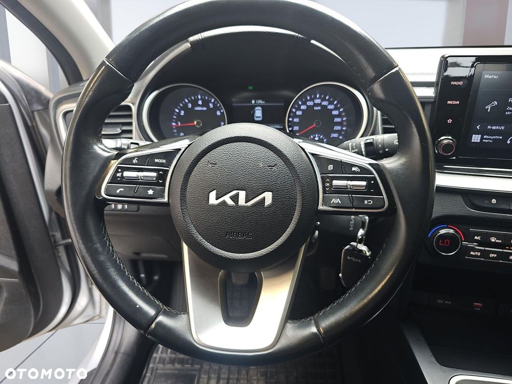 Kia Ceed 1.5 T-GDI M - 13