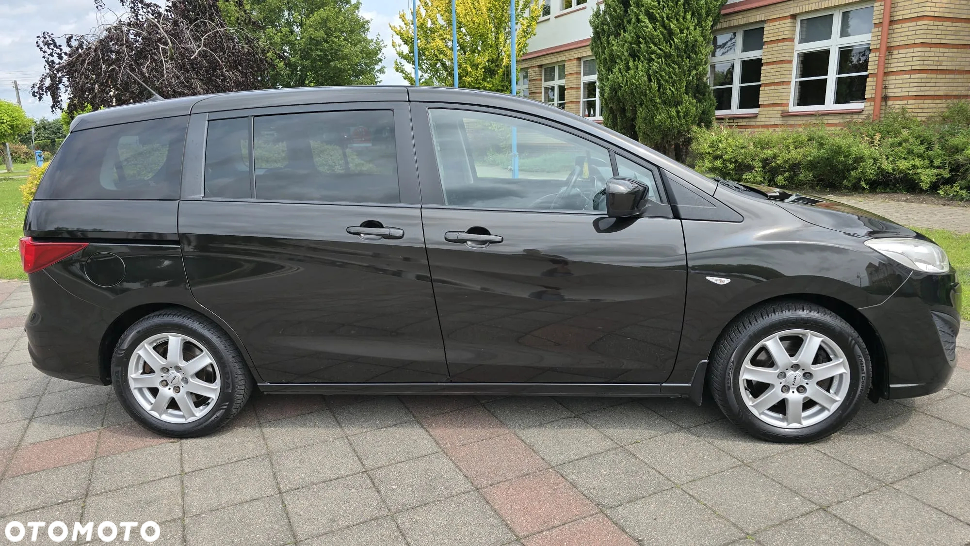 Mazda 5 - 10
