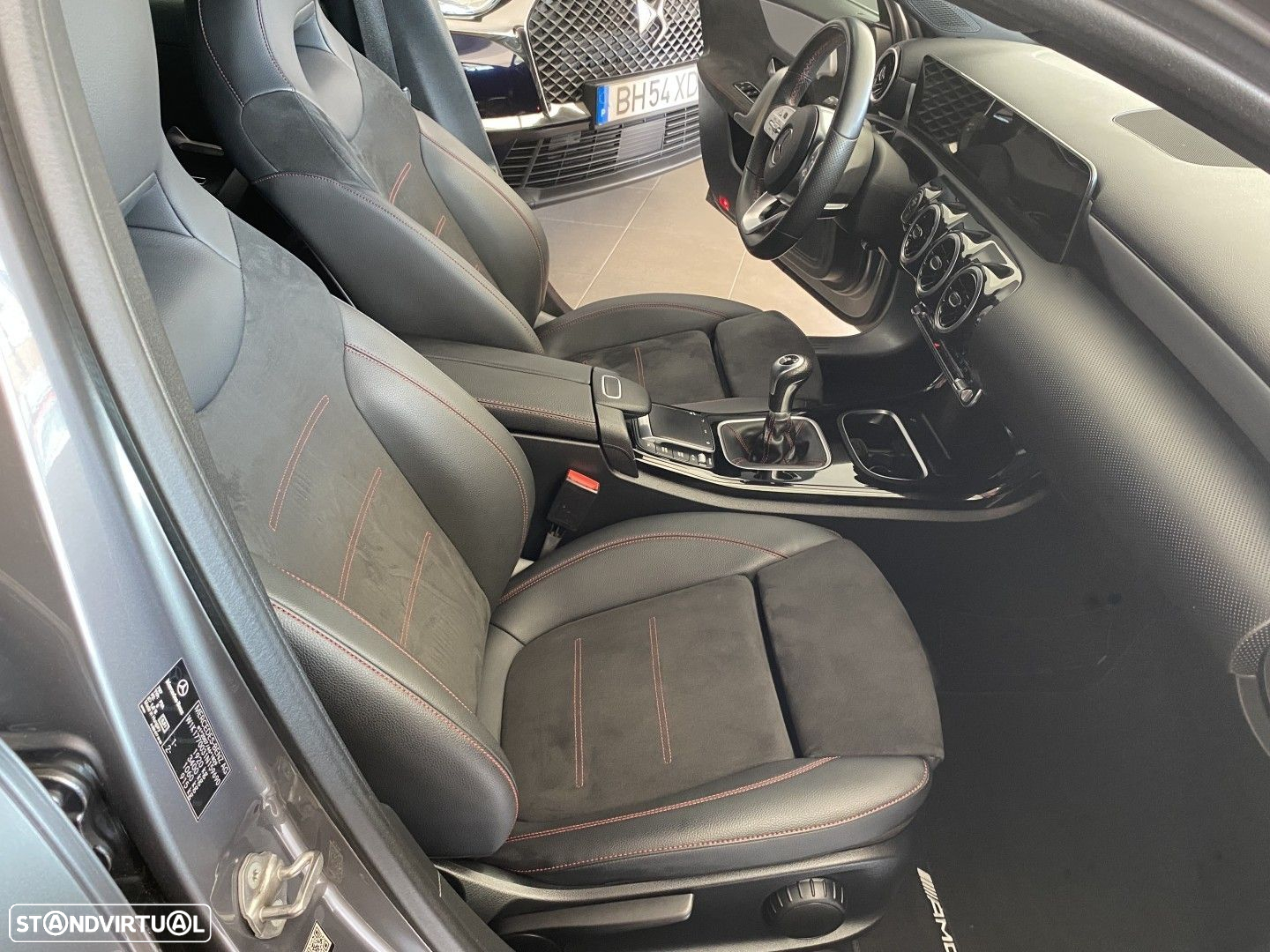 Mercedes-Benz A 180 d AMG Line - 16
