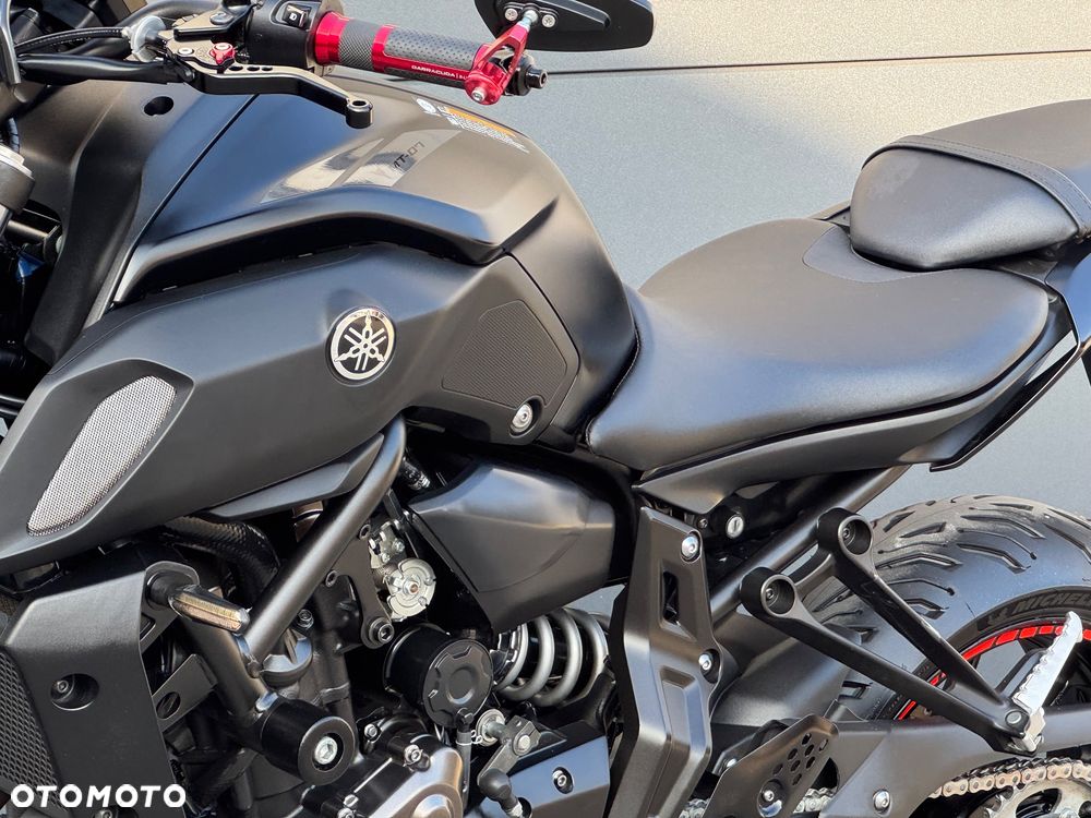 Yamaha MT - 30