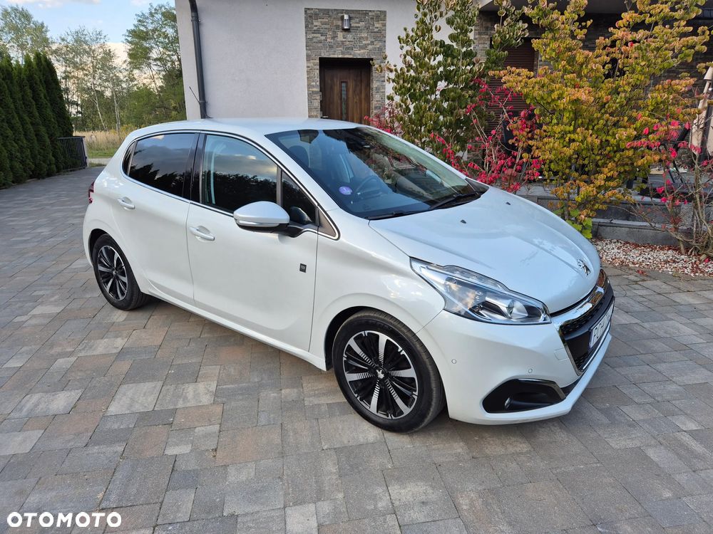 Peugeot 208 PureTech 82 Start & Stop Tech Edition - 4
