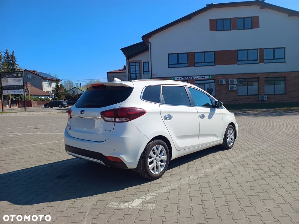 Kia Carens 1.7 CRDi L - 4