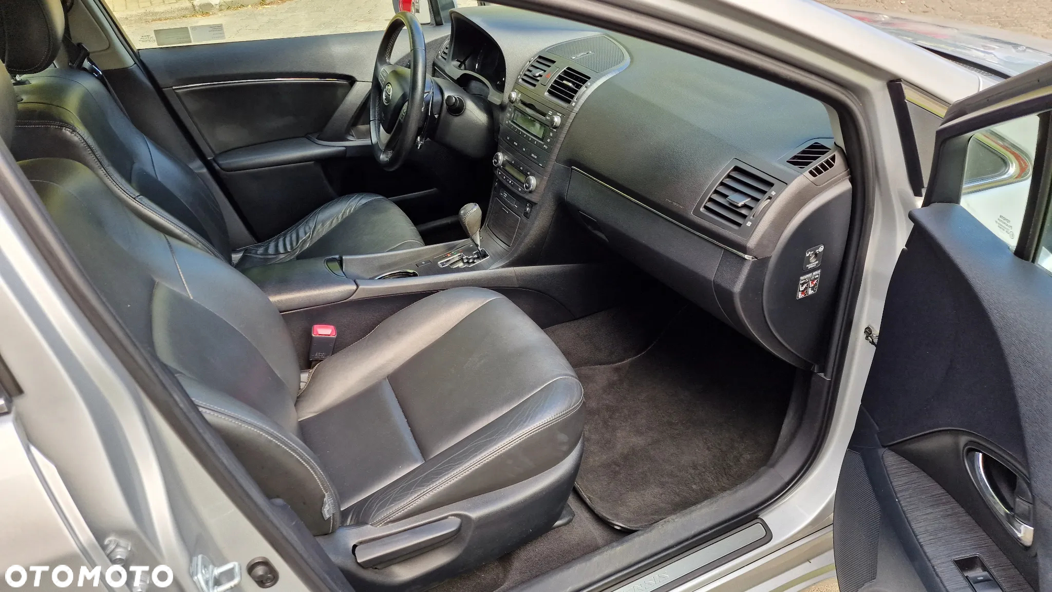 Toyota Avensis - 7