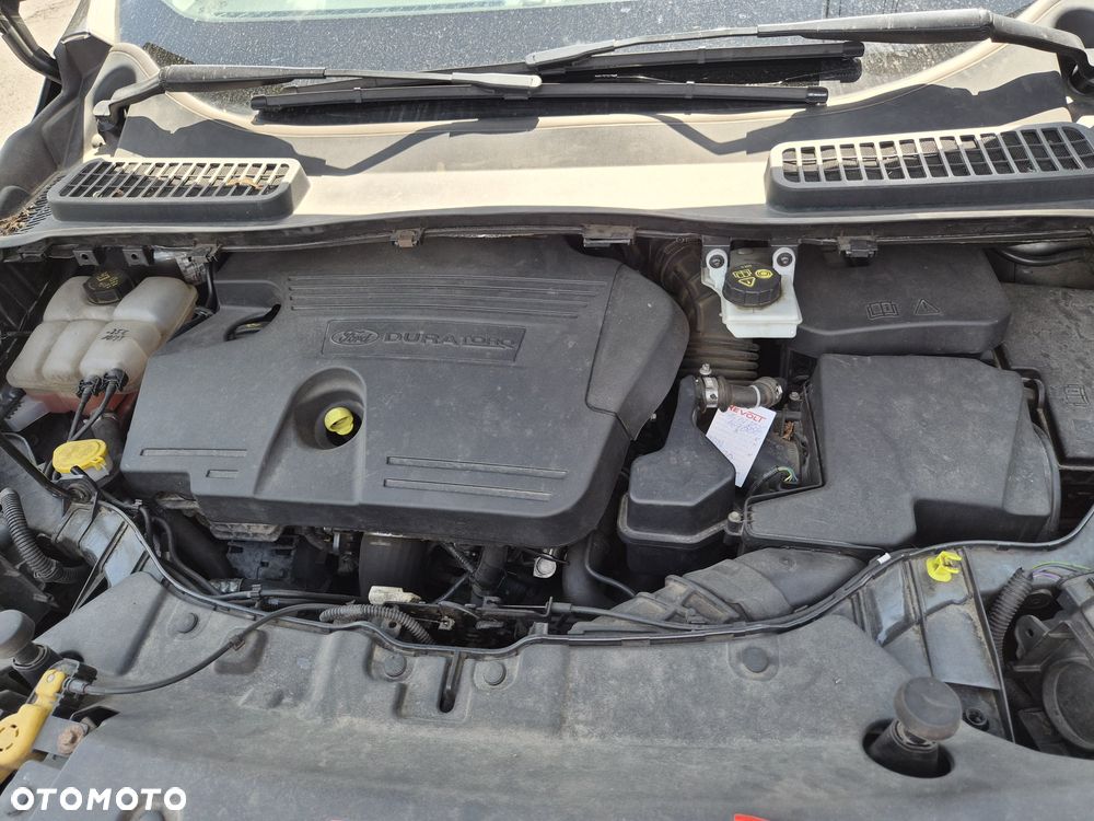 Ford Kuga - 8