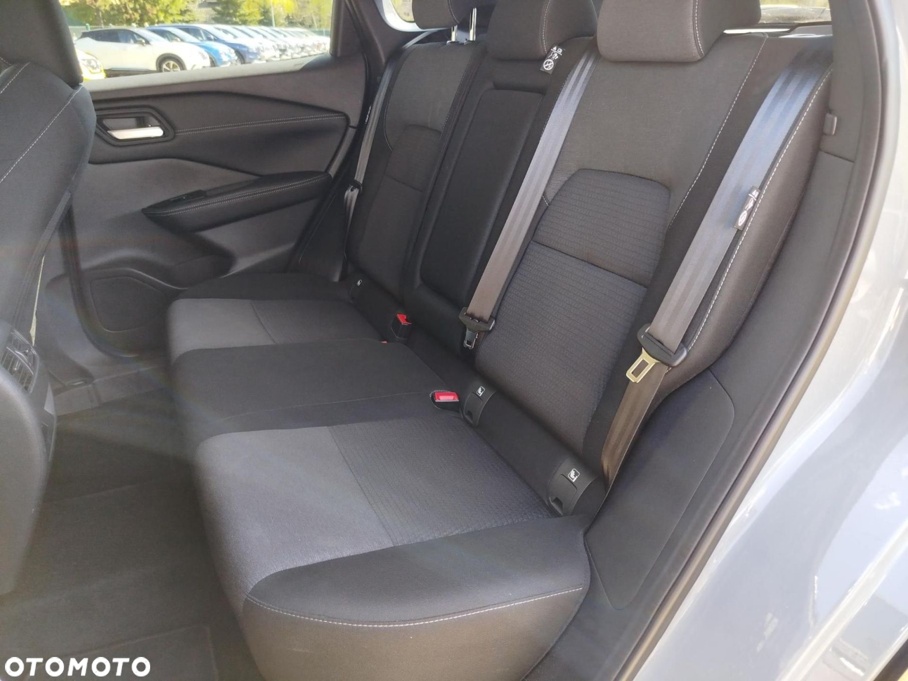 Nissan Qashqai 1.3 DIG-T mHEV N-Connecta - 16