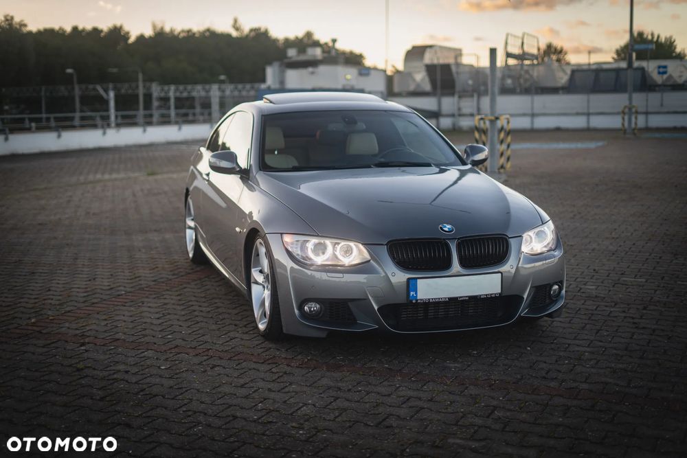 BMW Seria 3 335i - 12