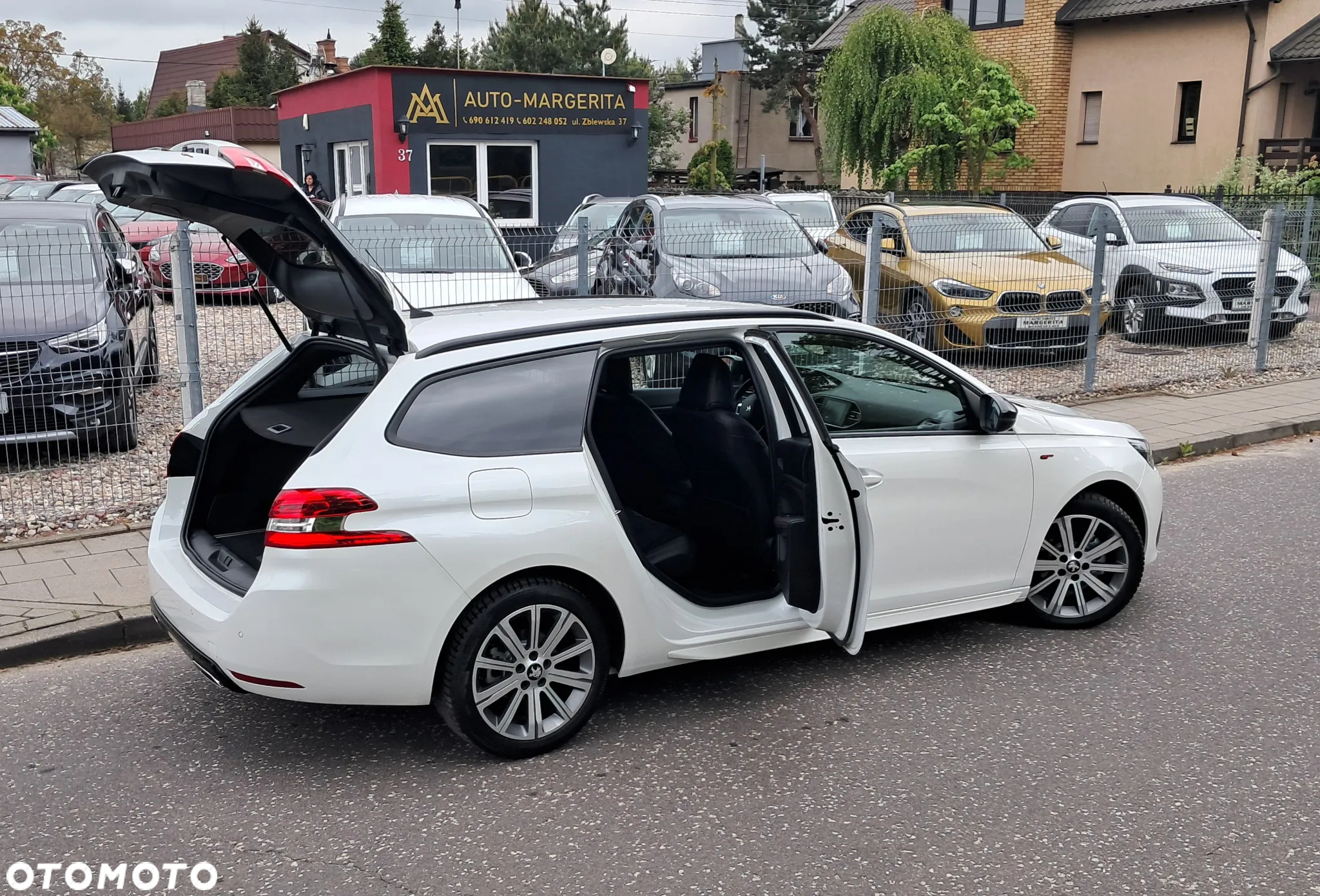 Peugeot 308 SW BlueHDi 130 EAT8 Stop & Start GT - 36