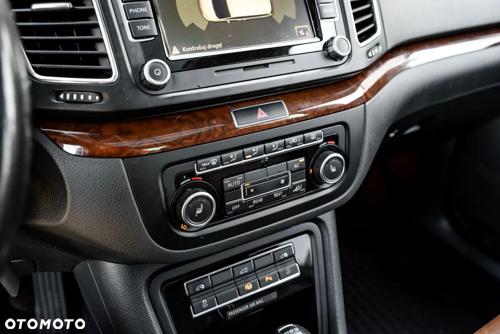 Volkswagen Sharan 2.0 TSI DSG Comfortline - 32