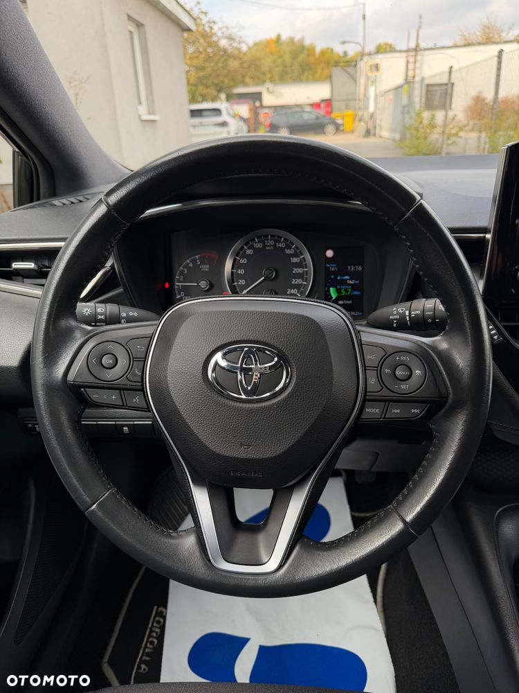 Toyota Corolla 1.8 Business Edition - 12