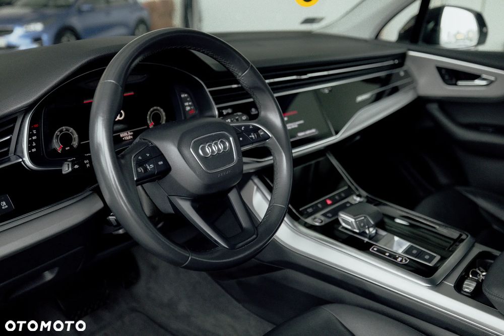 Audi Q7 - 17