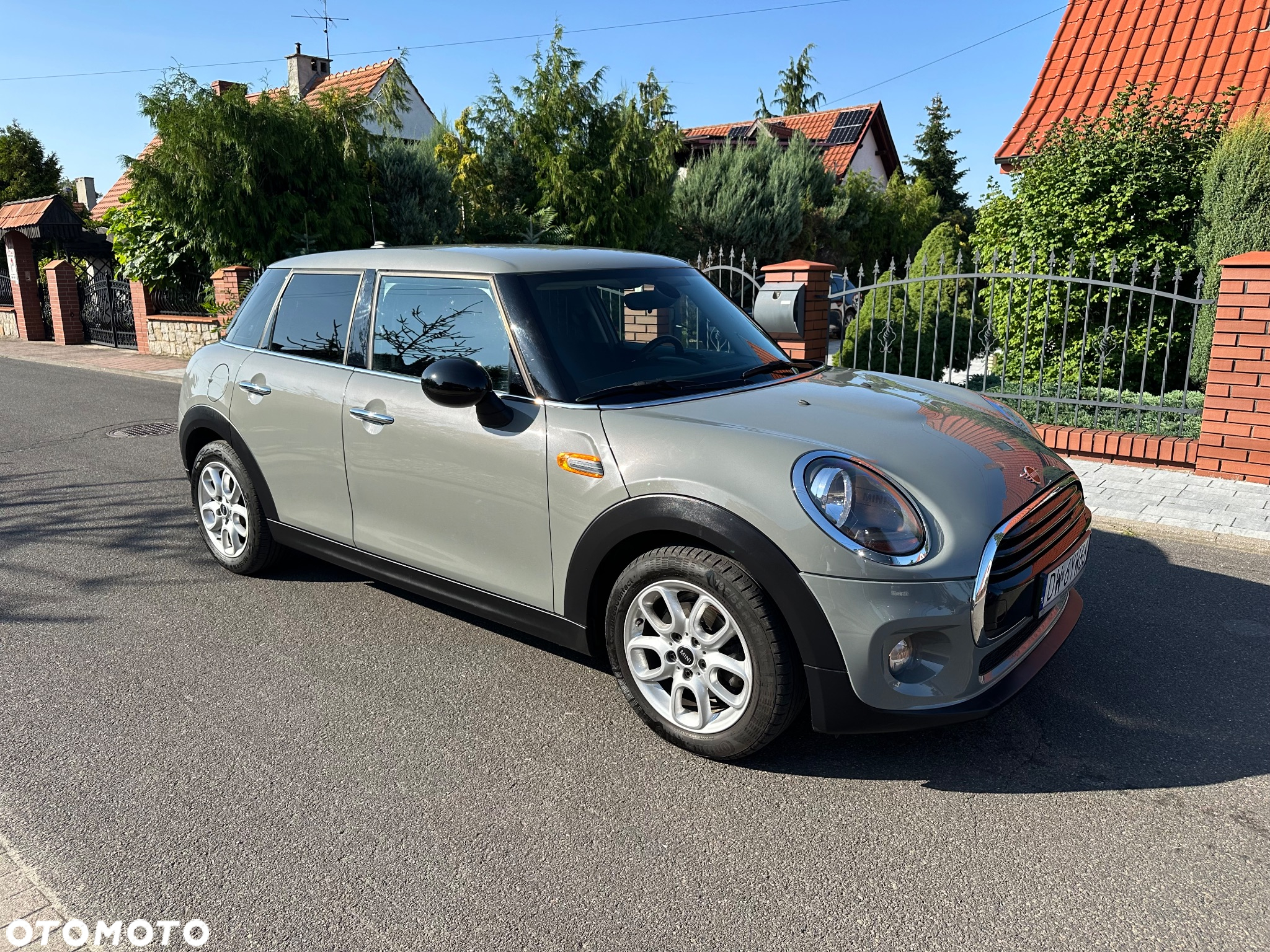 MINI Cooper Standard - 32
