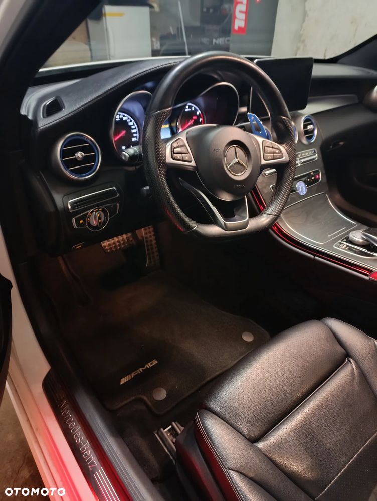 Mercedes-Benz Klasa C 300 7G-TRONIC AMG Line - 6
