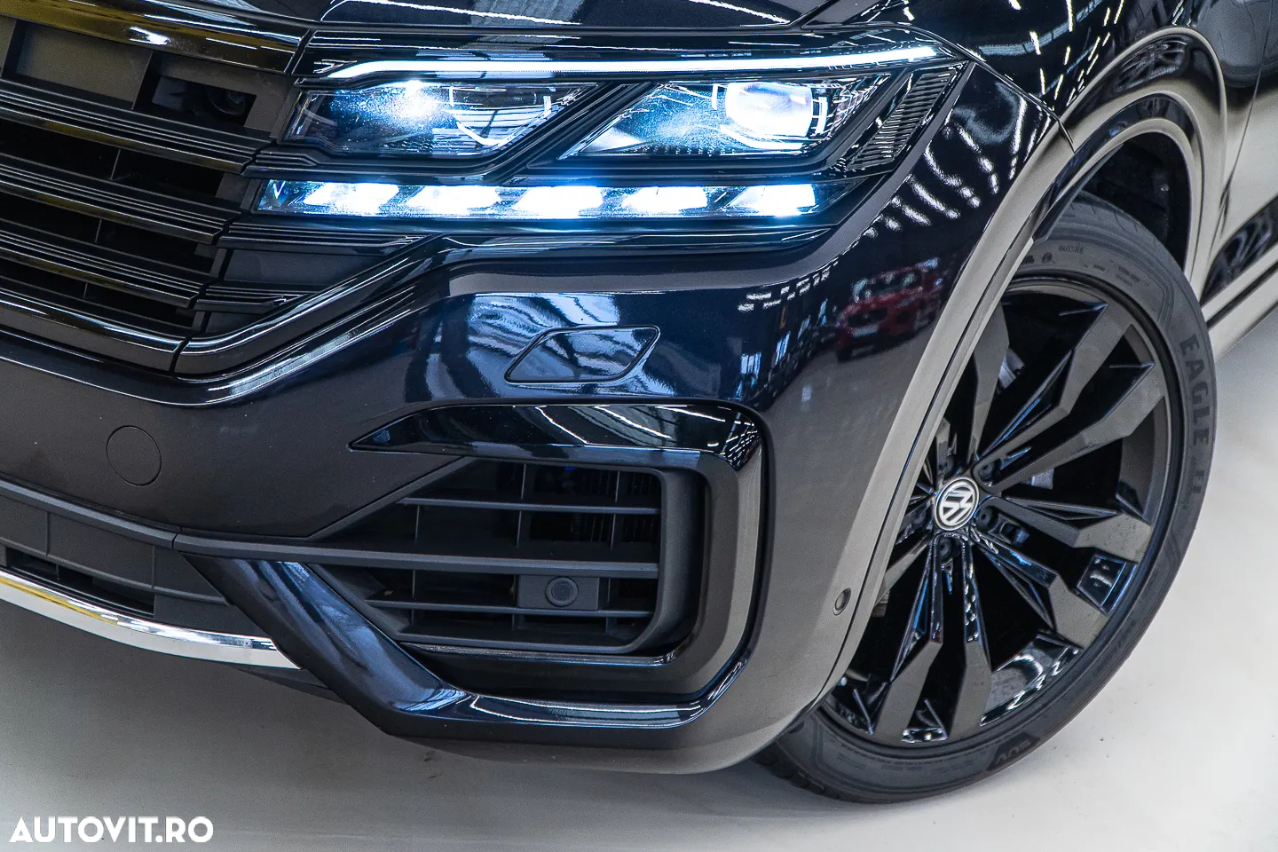 Volkswagen Touareg 3.0 V6 TDI 4Motion DPF Automatik R-Line - 38