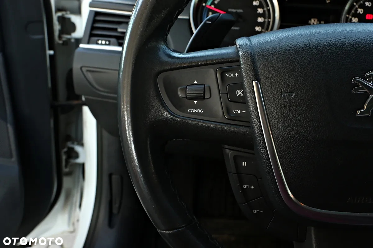 Peugeot 508 RXH 2.0 HDi HYbrid4 - 23