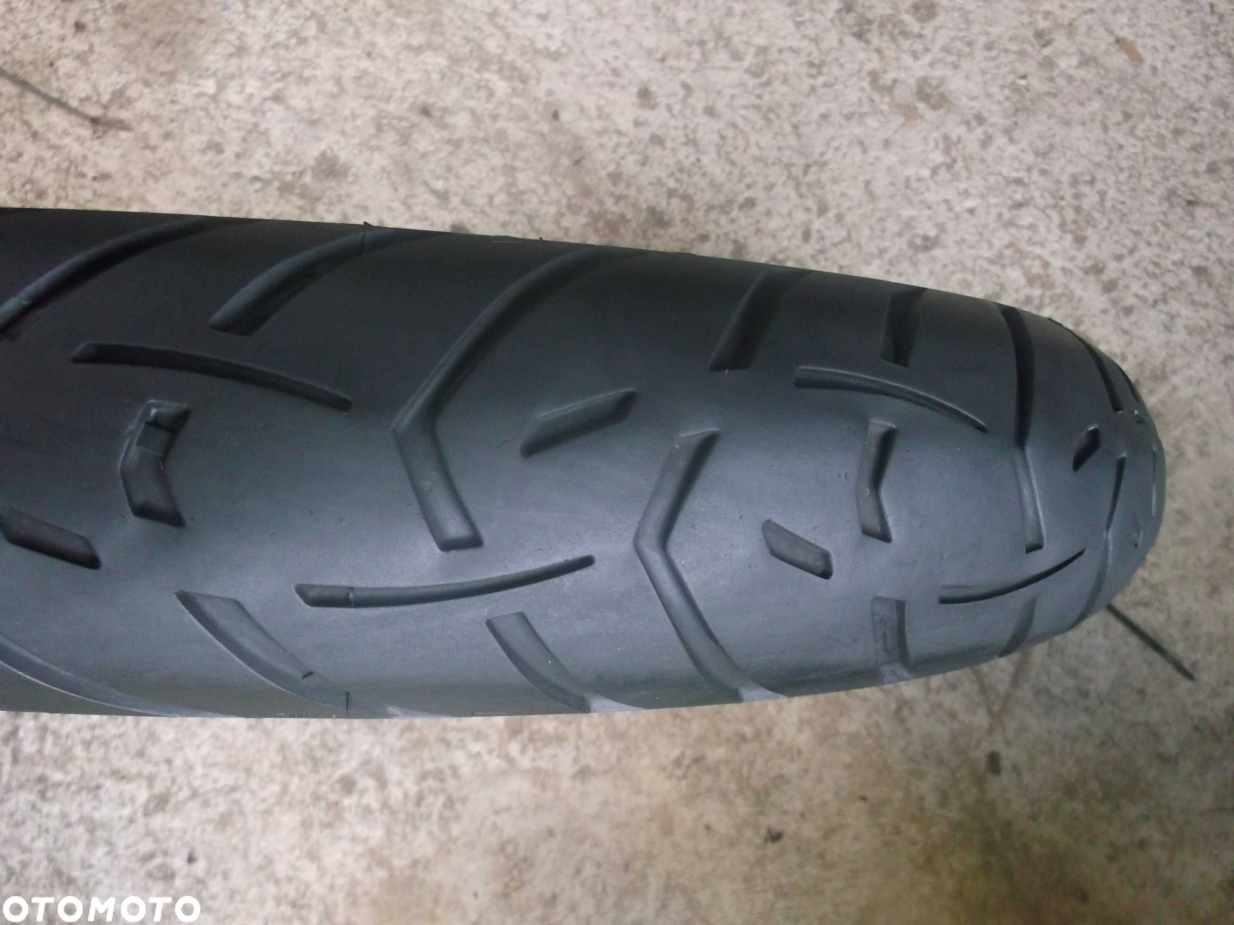 opona 110/80 R19 59V Metzeler Tourance Next dot2415 3mm - 3